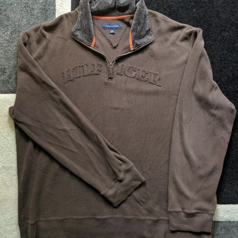 Tommy Hilfiger  Quarter Zip Sweatshirt Size XL